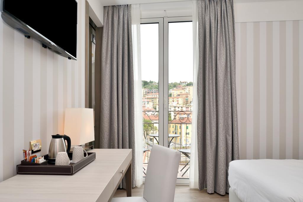 Hotel Firenze E Continentale La Spezia Luaran gambar