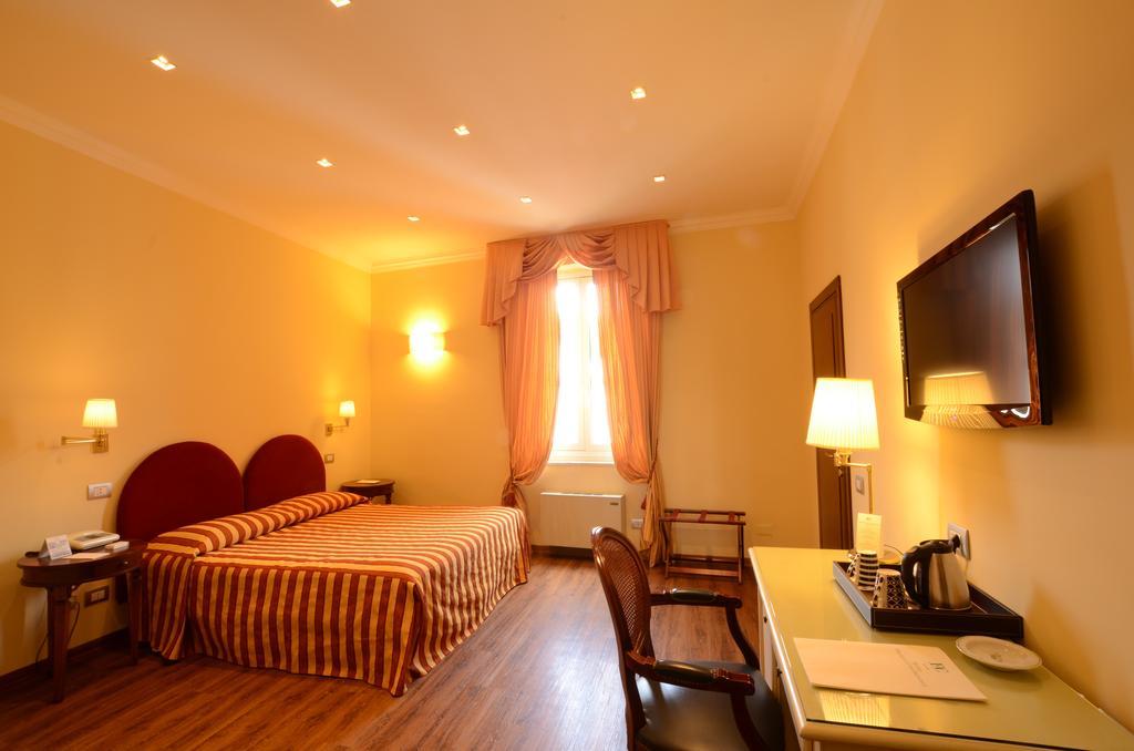 Hotel Firenze E Continentale La Spezia Luaran gambar