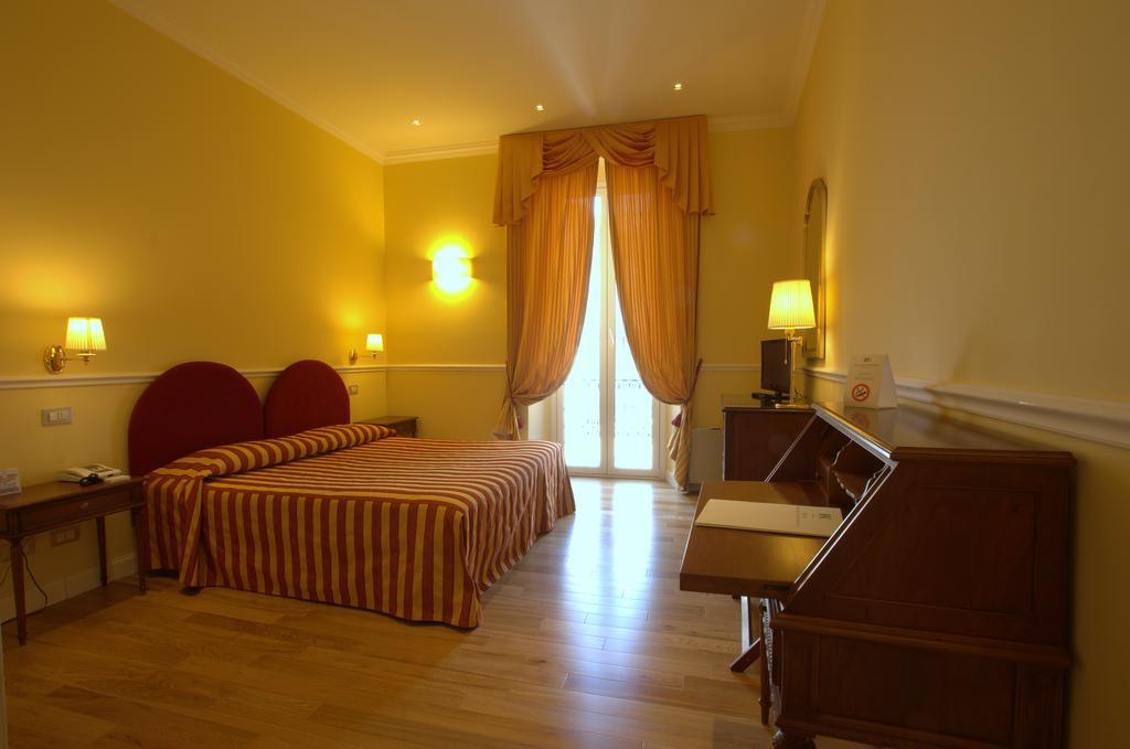 Hotel Firenze E Continentale La Spezia Luaran gambar